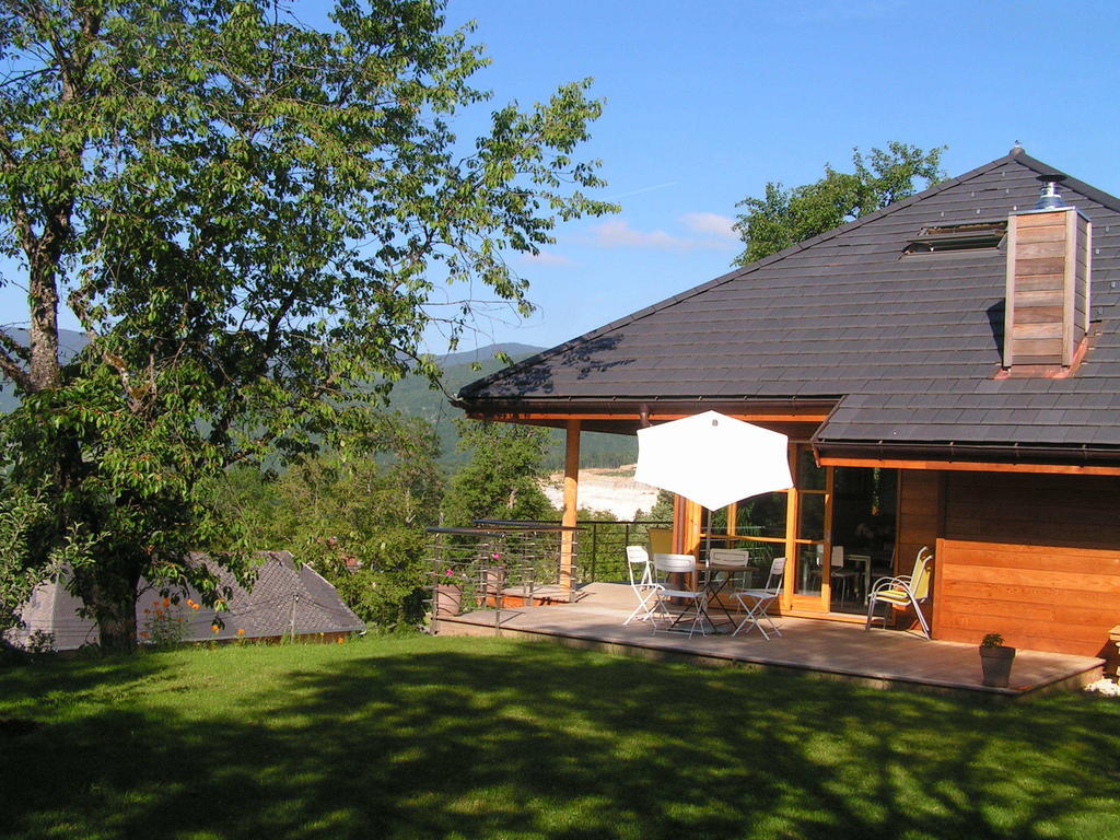 Les Perrelles Acomodação com café da manhã Bellecombe-en-Beauges Exterior foto